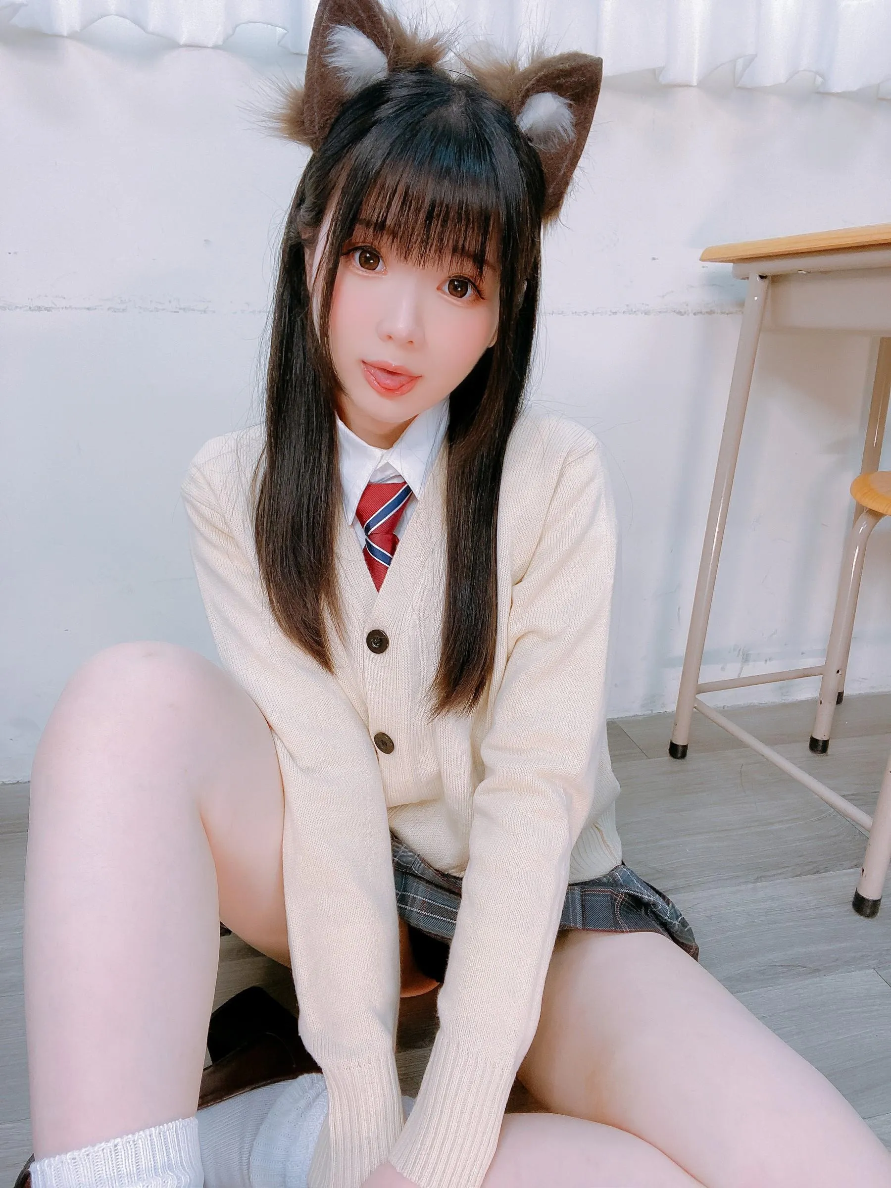 霜月shimo – NO.57 Fantia 2022年07月会员合集7期-2022-07-24 猫耳制服 [22P]插图6